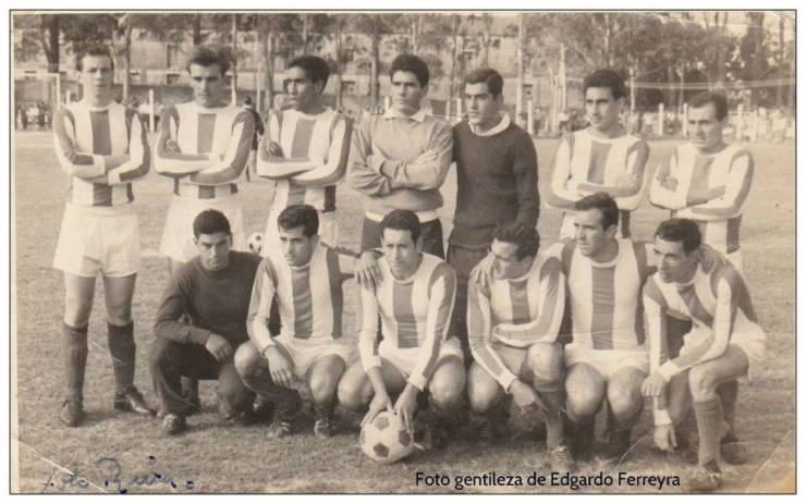 Florida campeón, parados: Humberto “Pajarito” Lagos, Mario Ferreira, Jacinto Portillo, Julio Cattáneo, Horacio Britos, Raúl Trillas y Antonio González, agachados: Zamit (Masajista), Luis De los Santos, Carlos García, Luis Montaño, Jorge Omar Ferreri y Pedro Pintos. (Foto: Publicada por Fútbol Florida y aportada por Edgardo Ferreyra). 